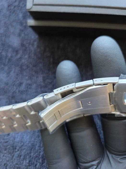 Титаниева верижка за Garmin QuickFit 22mm– нова, неизползвана.