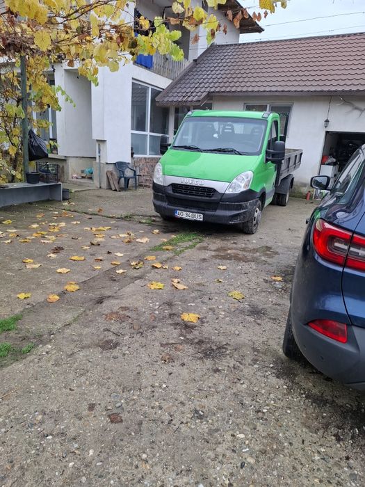 Proprietar vand  iveco  basculabil