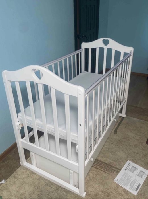 Кроватка для новорожденных