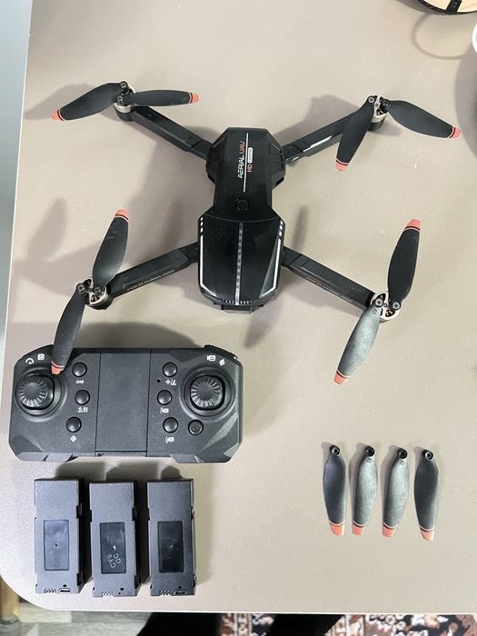 Дрон Toysky C13S