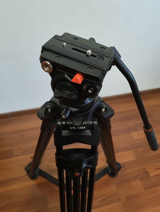 Напольный штатив Viltrox VX-18M