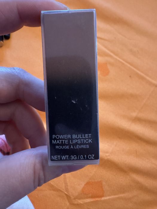 Vand diverse machiaje unele sunt noi unele sunt probate