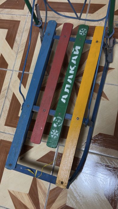 Санки и велосипед трехколесный