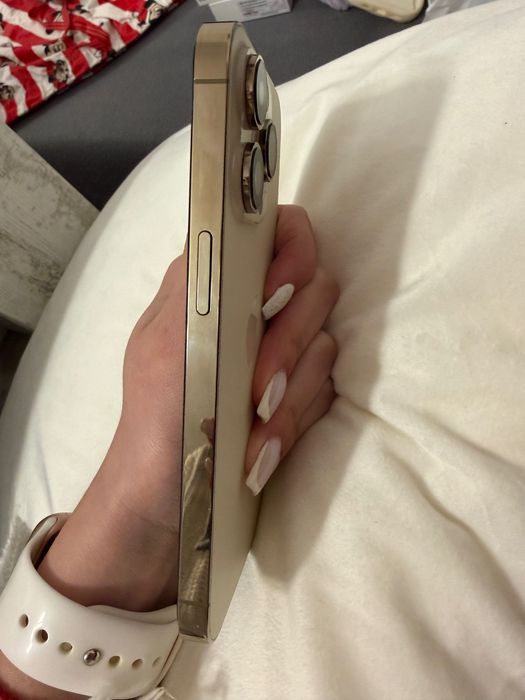 Продавам Iphone 14 pro