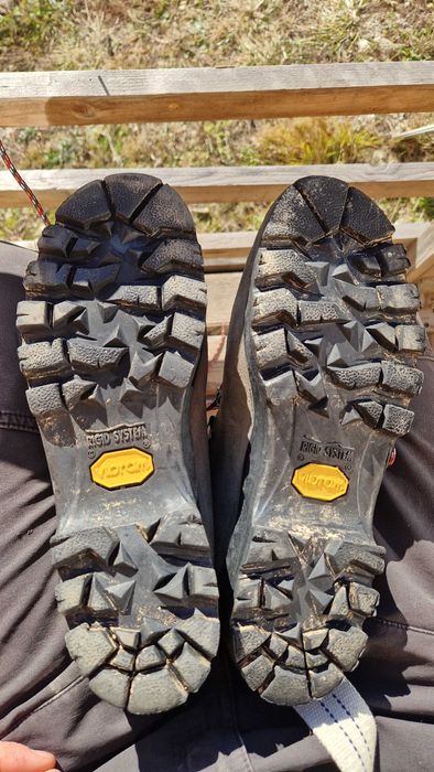 Bocanci noi Raichle marimea 44, 29.5 cm