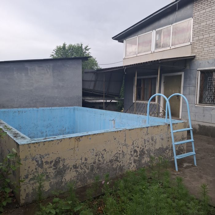 Срочно продам дом, находится по кульджинской трассе Иссыкский поворот