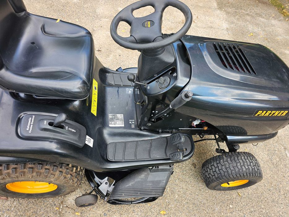 Тракторна Косачка HUSQVARNA, PARTNER. Перфектна