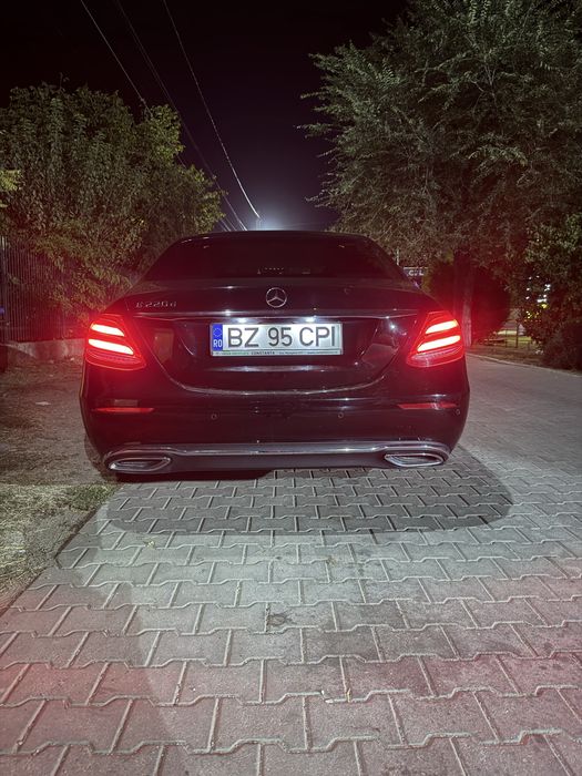 MERCEDES-BENZ E-Class 2018 — imagine 3
