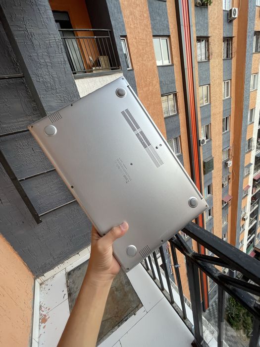 кампютер Asus Vivobook core i7...