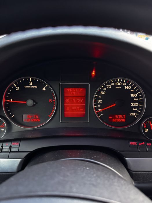 Se vinde masina personala Audi a4 b7