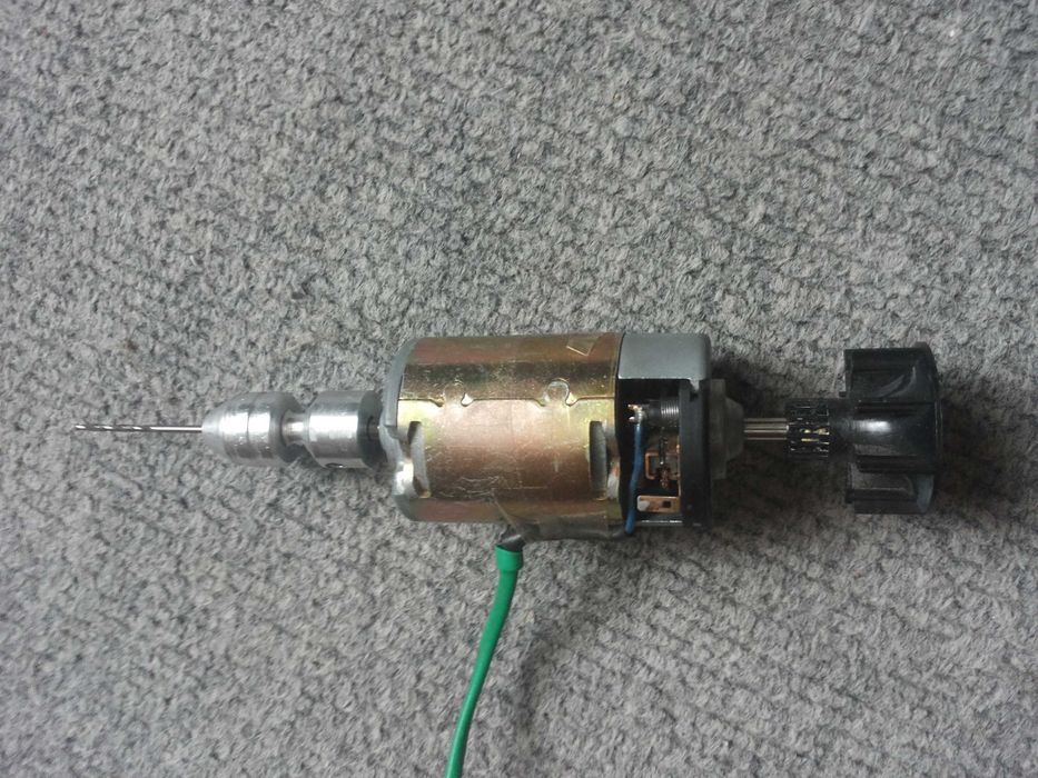 Немецкий микро-мотор Buhler (9-24В) с прецизионной цангой.