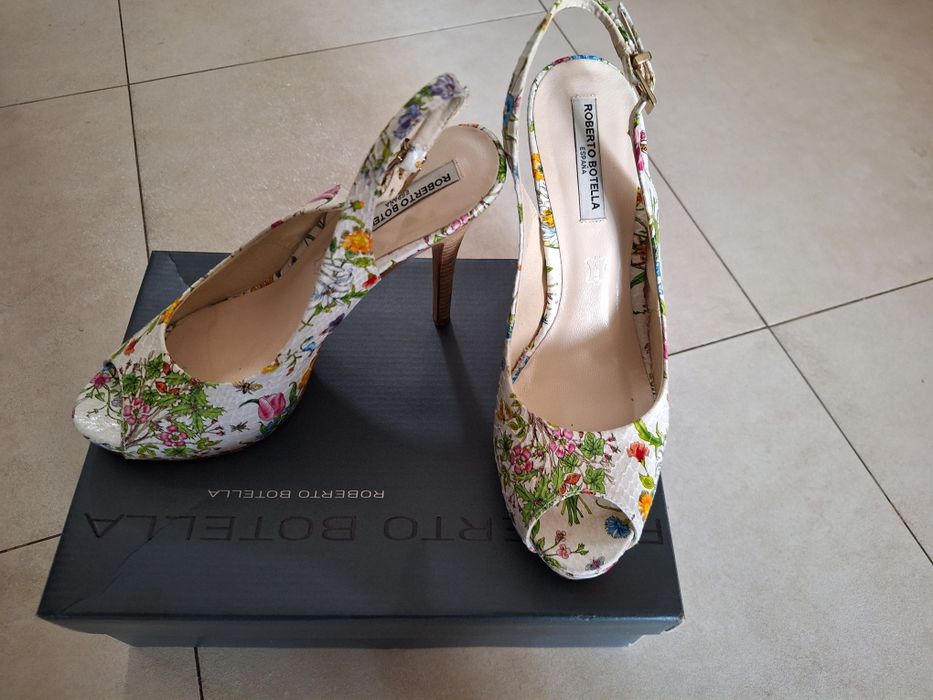 Маркови елегантни сандали N39