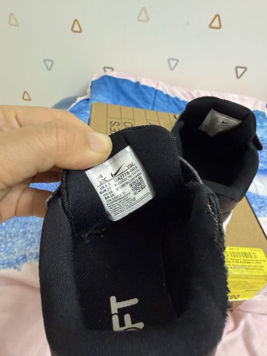 Продам кроссовки