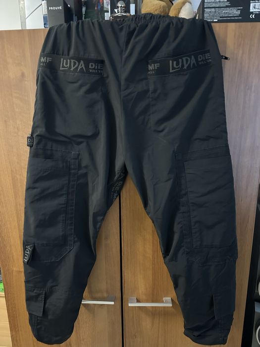 Luda Панталон.