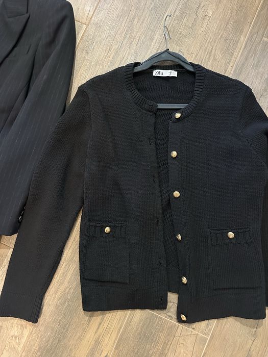 Черно сако и черна жилетка Zara и двете за 40€ носени по 1 път