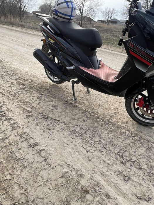 Maxi мопед сочный мошный