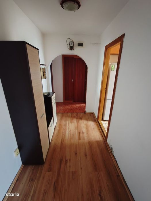 Apartament 3 camere, etaj 3 din 4