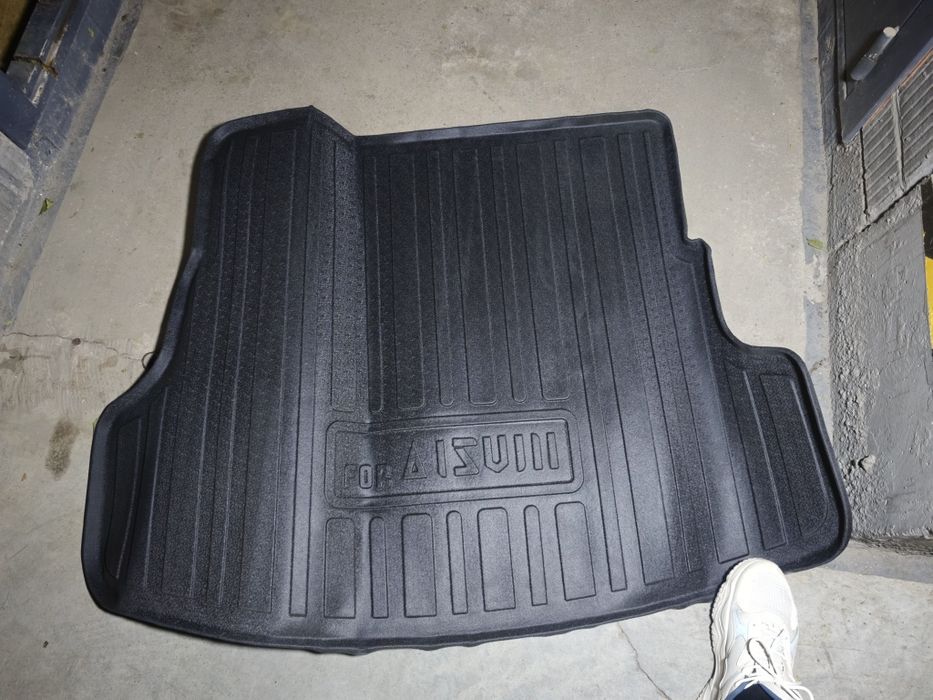 Коврик на Changan aisvin.