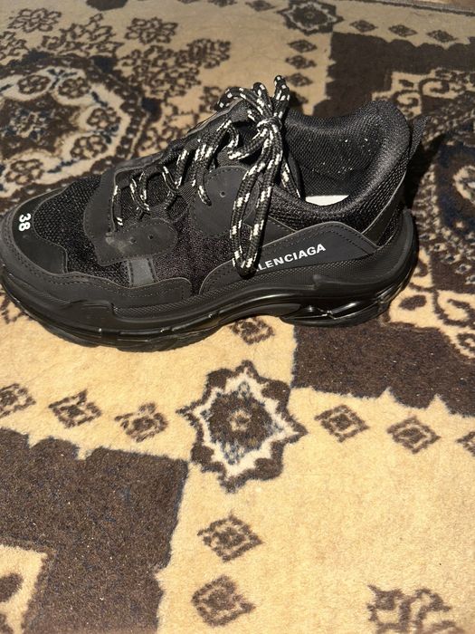 balenciaga triple S