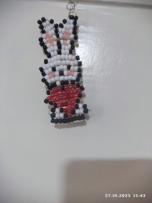 Подвески из бисера.