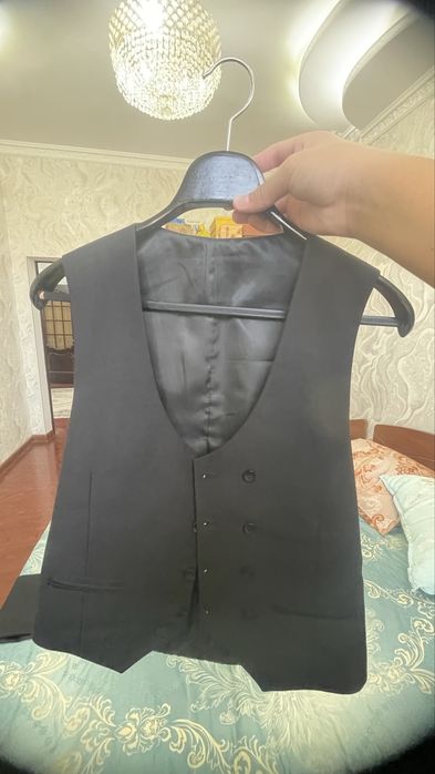 Костюм черный мужской