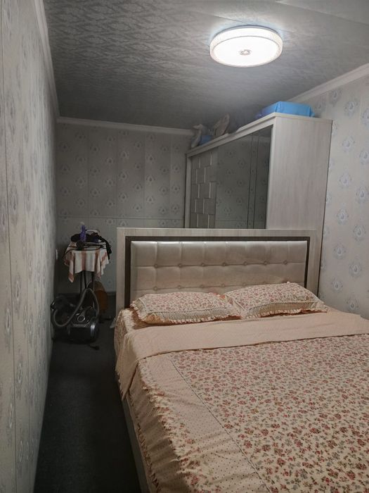 1 MTT 9 maktab yonida 2 xonali uy sotiladi