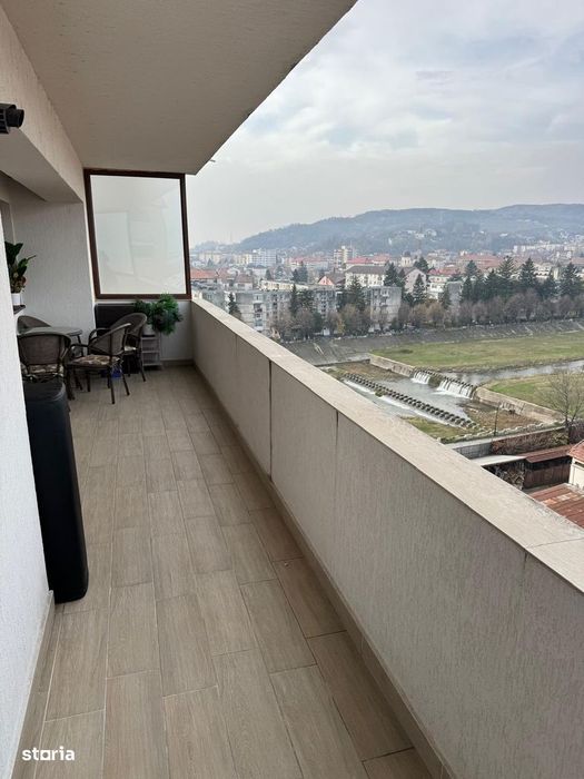 Apartament cu 2 camere de închiriat Piata Simian