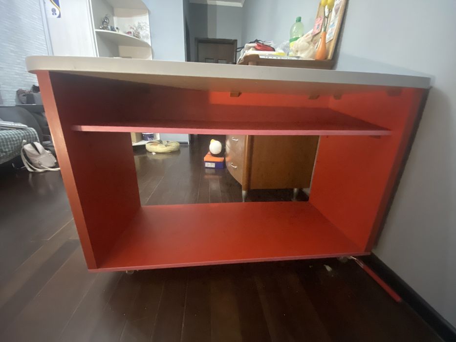 Стол письменный детский