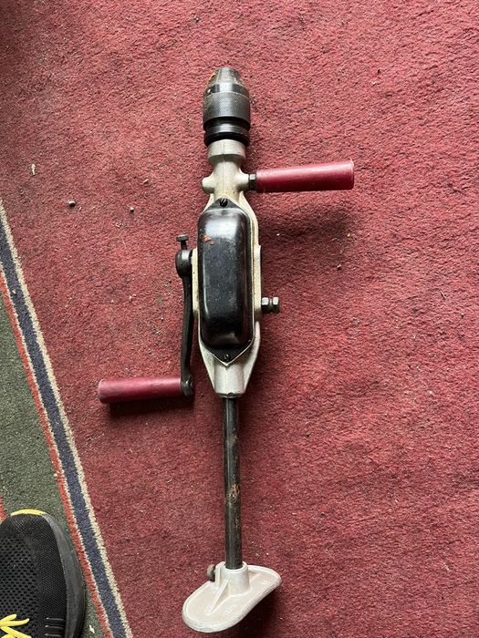 Дрель ручная