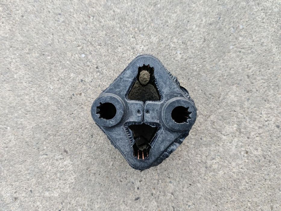 Cauciuc sustinere toba esapament BMW Seria 1 3 4 F20 F21 F30 F31 F32 7616850