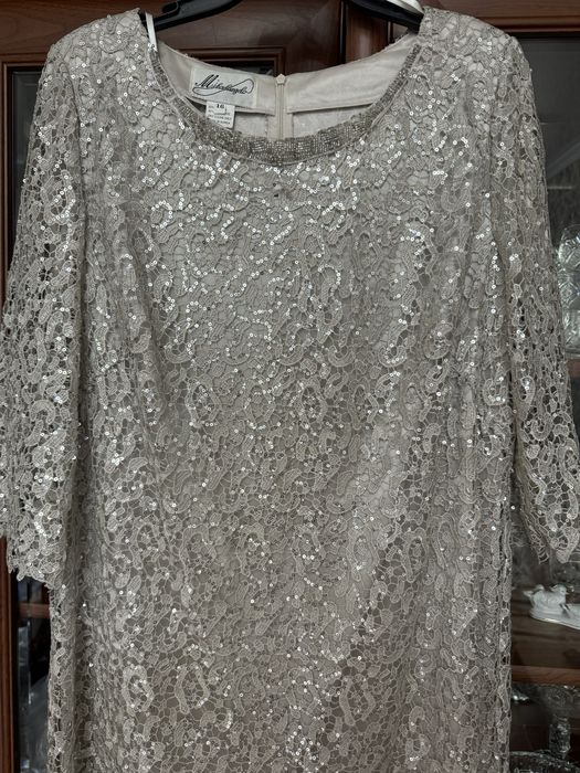 Продам платье