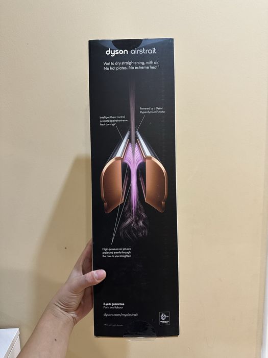 Фен Dyson Airstrait