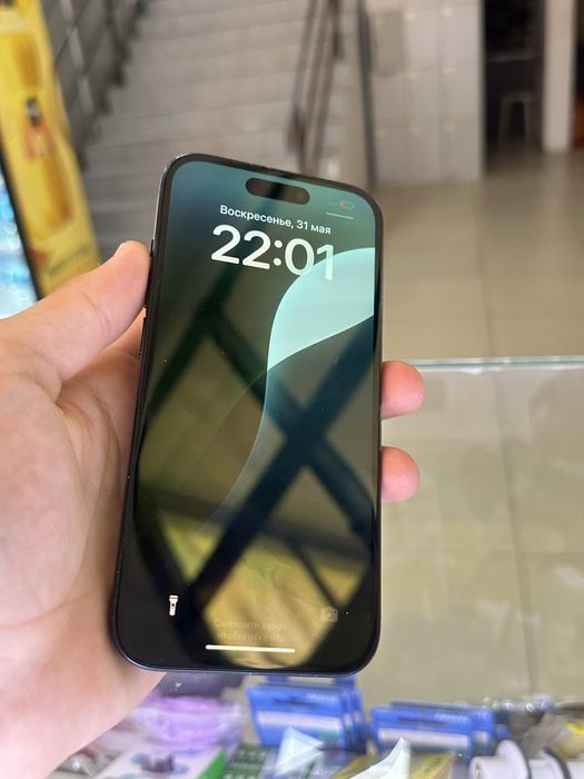 iPhone 15 в идеальном состоянии