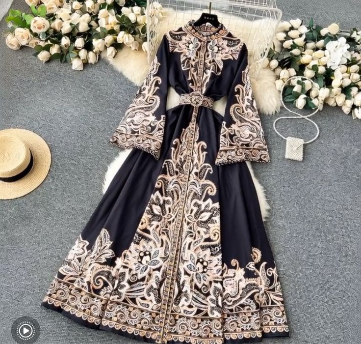 Продам платье очень красивое
