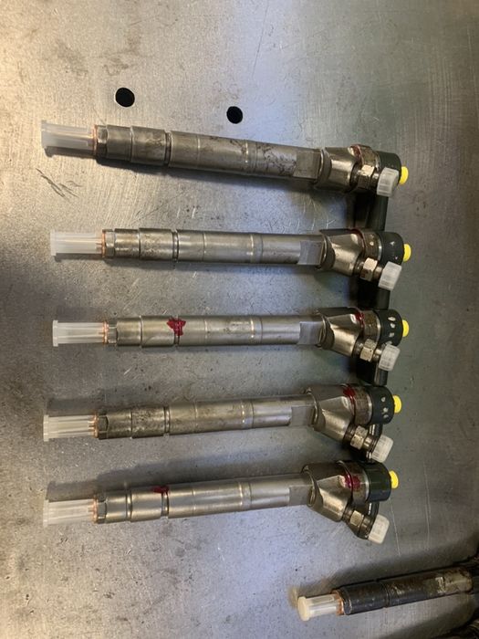 ** Ревизирани дюзи за Mercedes E 200/220/270 CDI