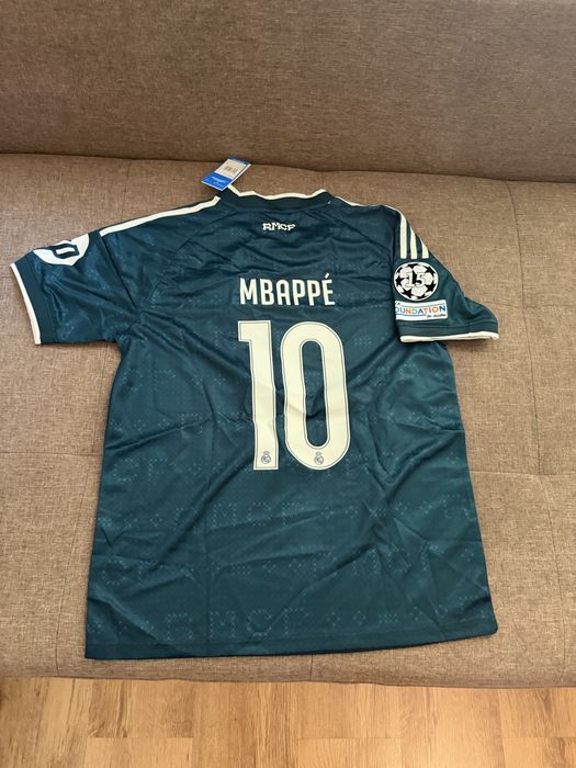 Tricou Mbappe real madrid