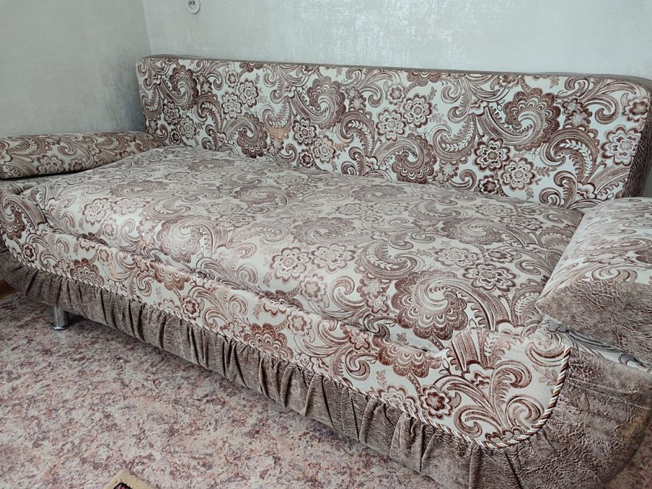 Продам диван в отличном состоянии