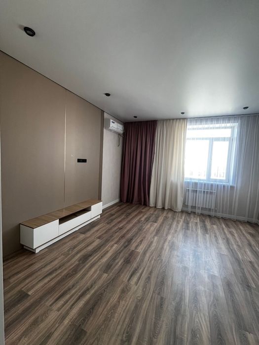 Ашимова, Момышулы, ЖК АМАДИНА