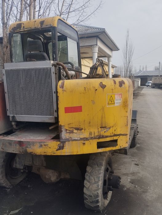 Экскаватор погрузчик