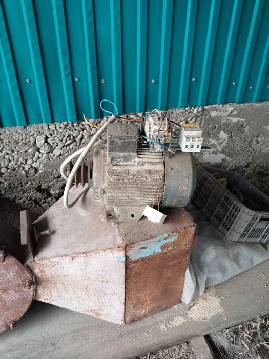 Электродвигатель 7,5 кв