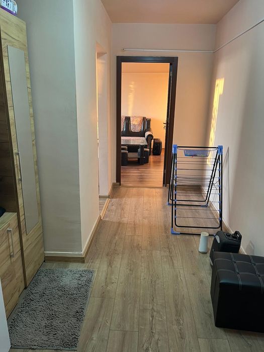 Apartament 2 camere. Aurel Vlaicu,etajul 4