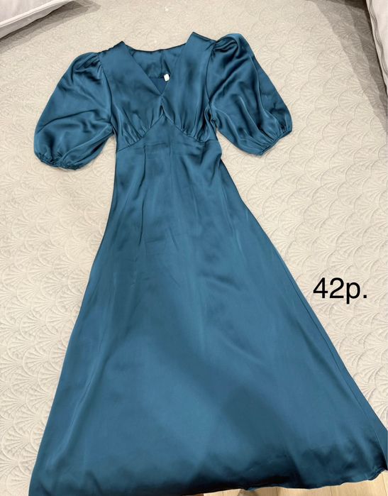 Продам вечерние платья