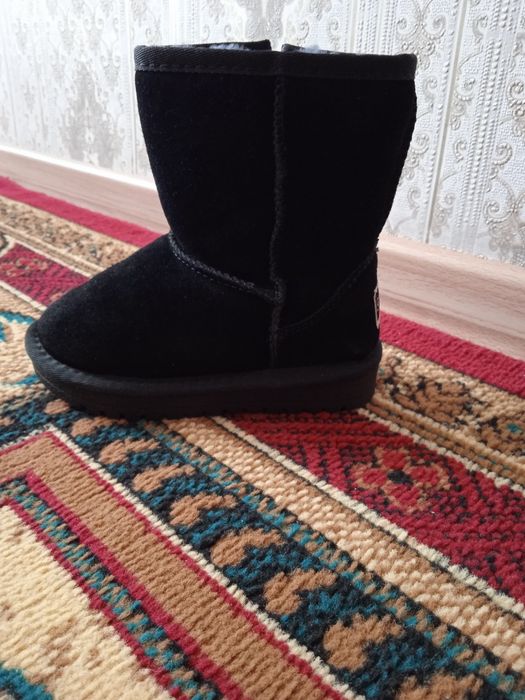 Угги детские черные
