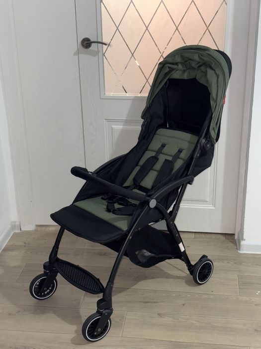 Продам новую коляску
