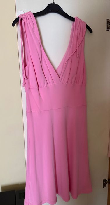 Рокля, бонбонено розова , нова , марка Gant, женствена