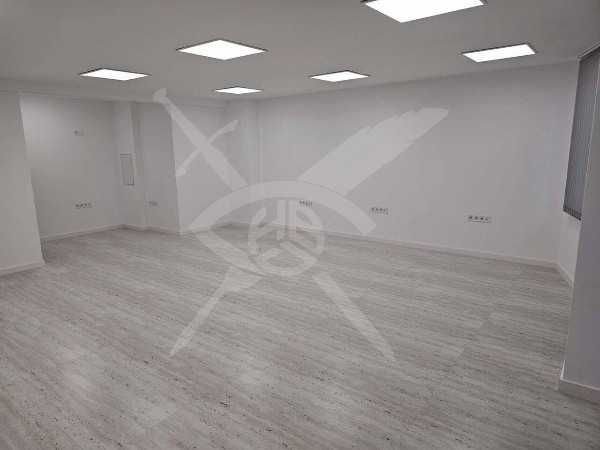 Дава се под наем Офис в Пловдив, Център - 301 кв.м за 1994.61 € - Снимка #3