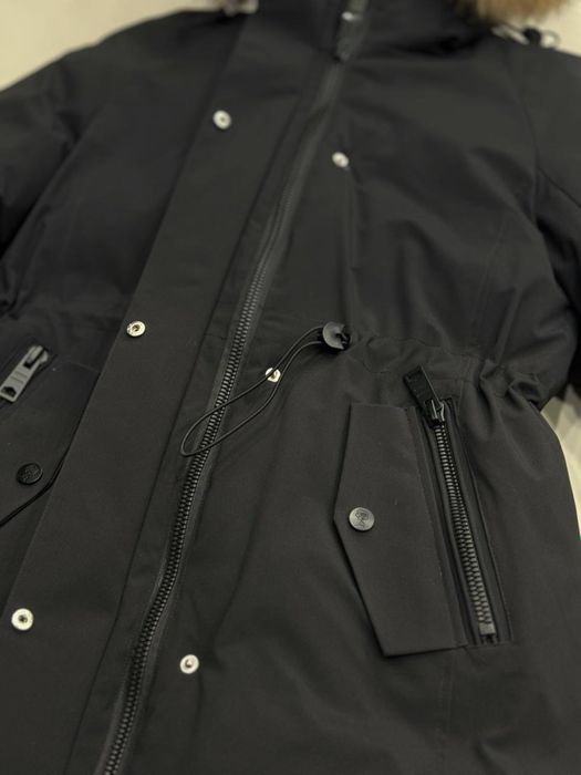 Продам куртку новую