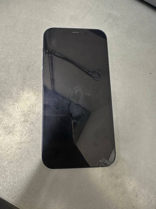 Продам IPhone 12