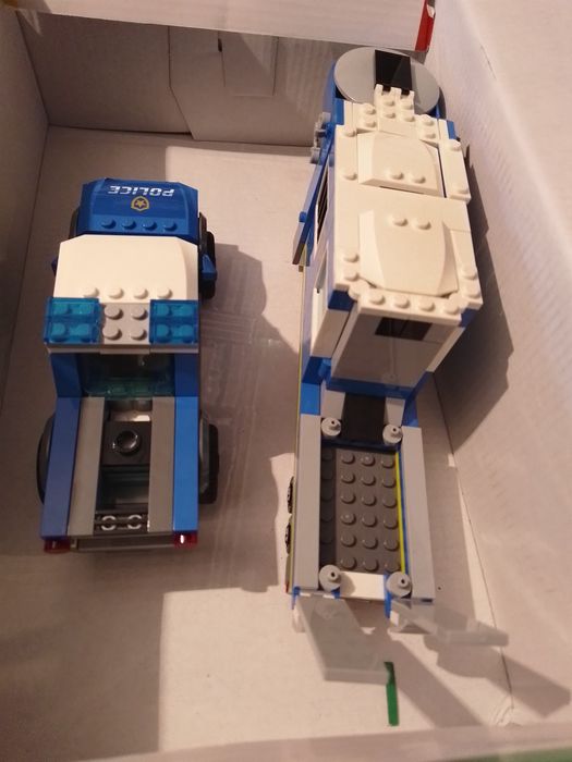 Игрушки из деталей Лего