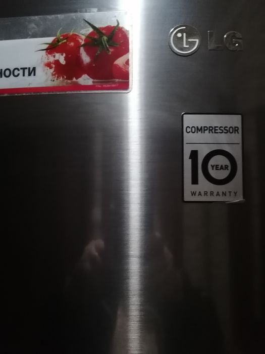 Холодильник LG, б/у, состояние нового.